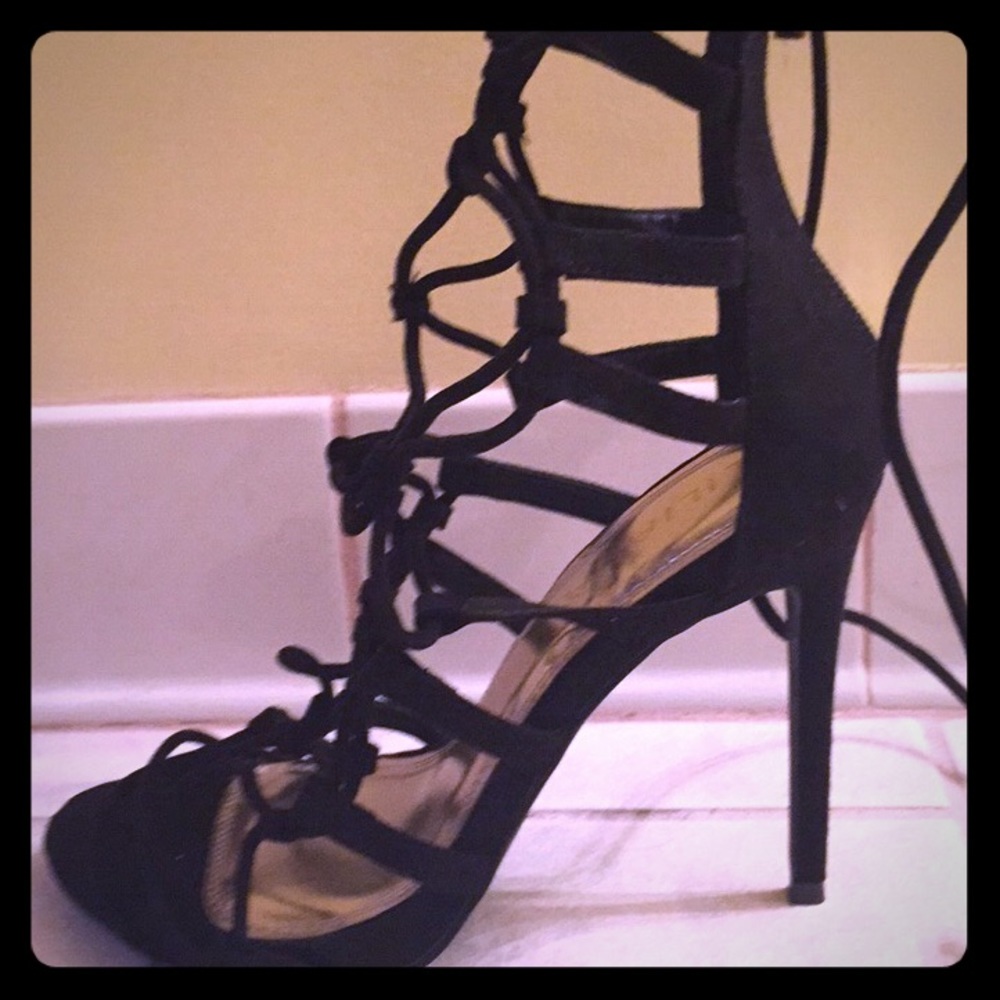 Black Liliana Tie-Up Stilettos/Heels..Br…